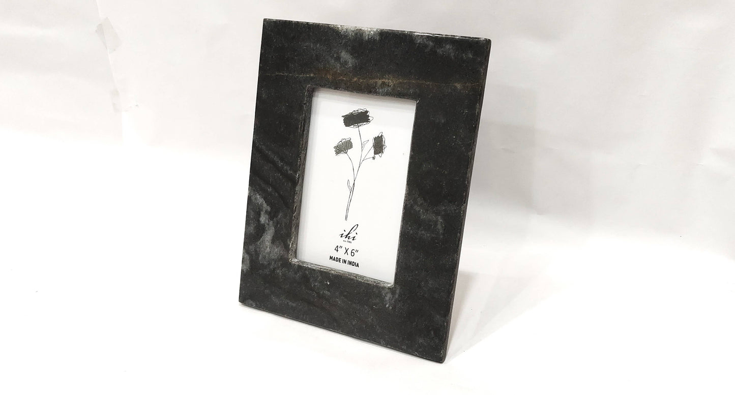 Midnight Black Marble Frame