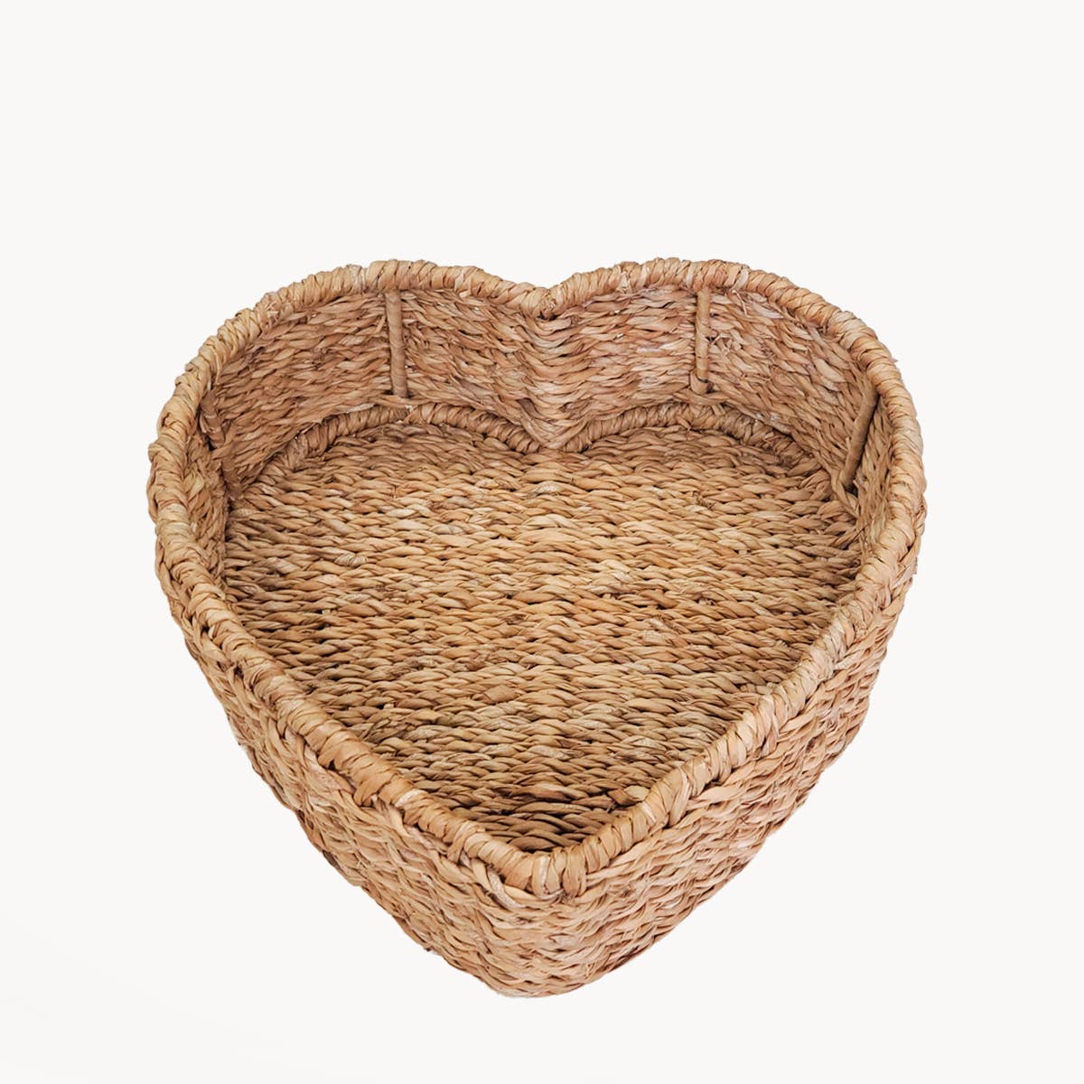 Savar Wicker Heart Basket