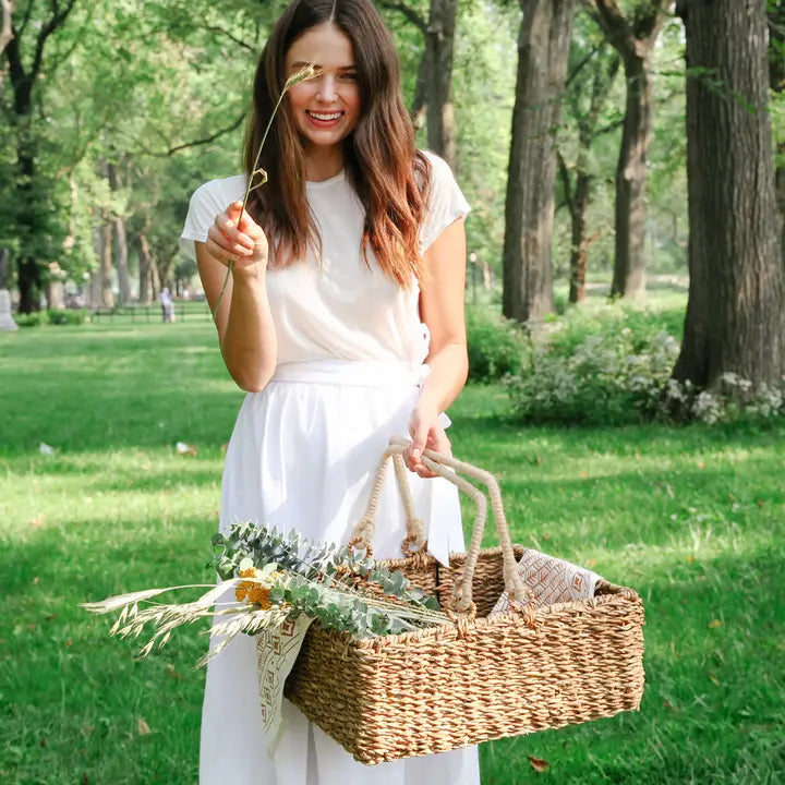 Savar Picnic Basket With Handle