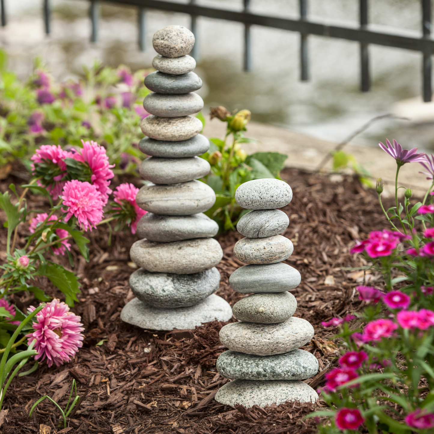 Garden Cairn: Tall