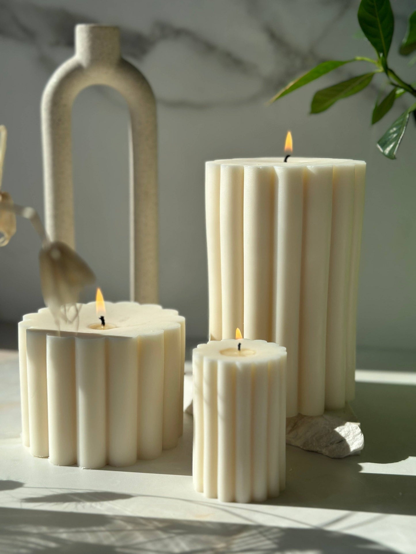 Fluted Candle White Tea