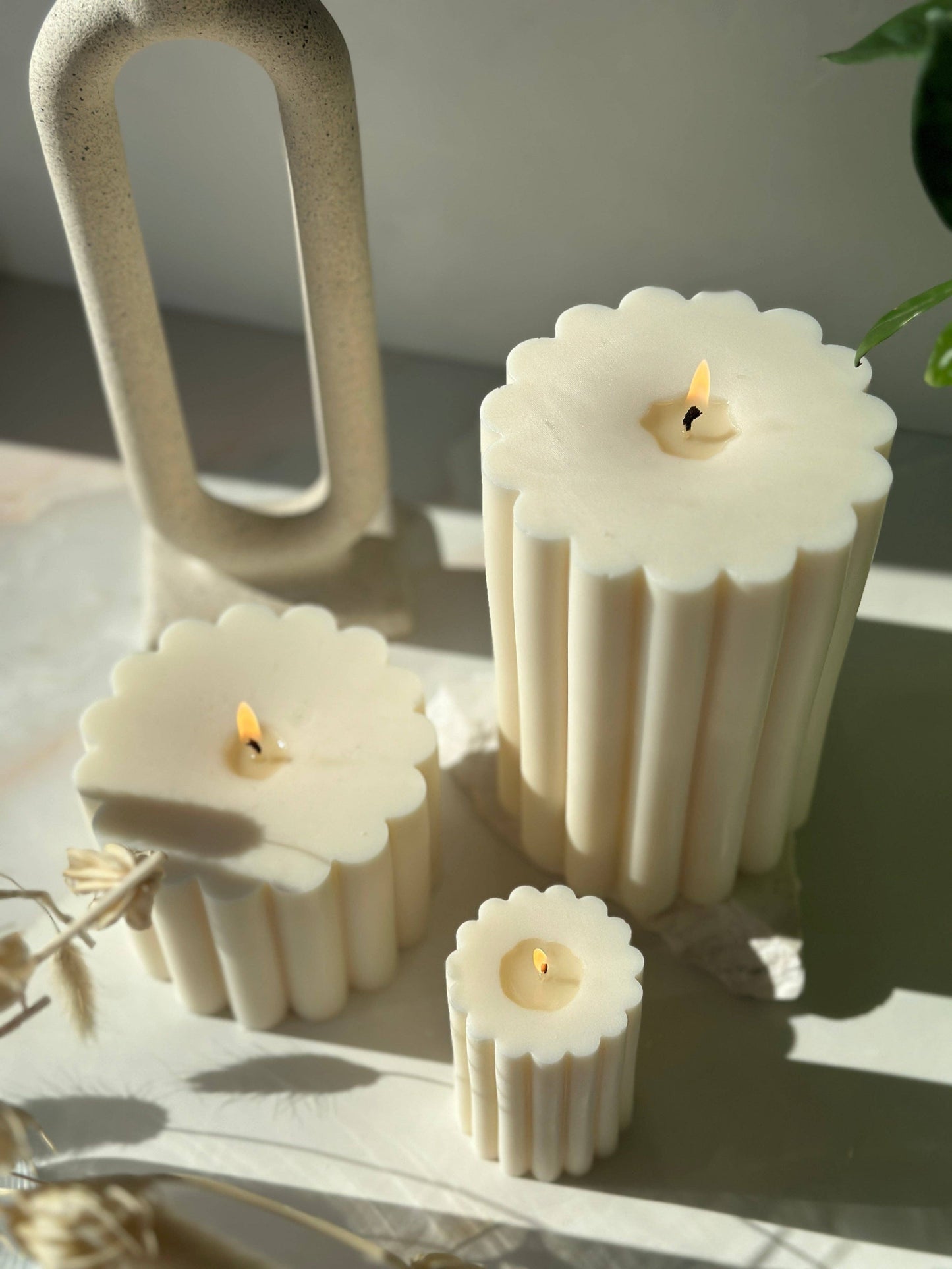 Fluted Candle White Tea