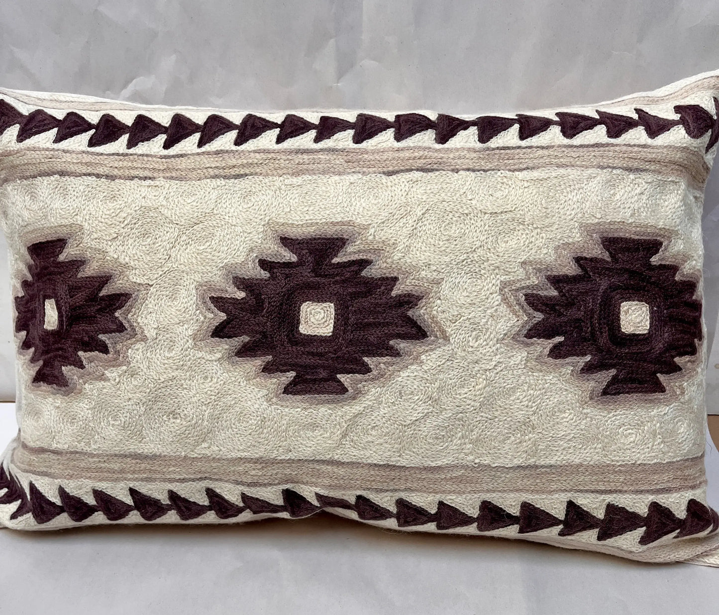 Navajo Pillow Chainstitch 16"x24"