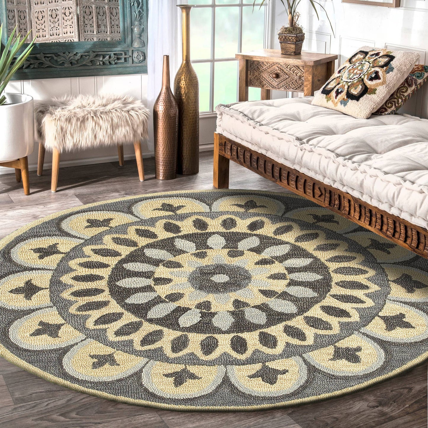 Daniela Hand-Tufted Wool 4' Round Rug