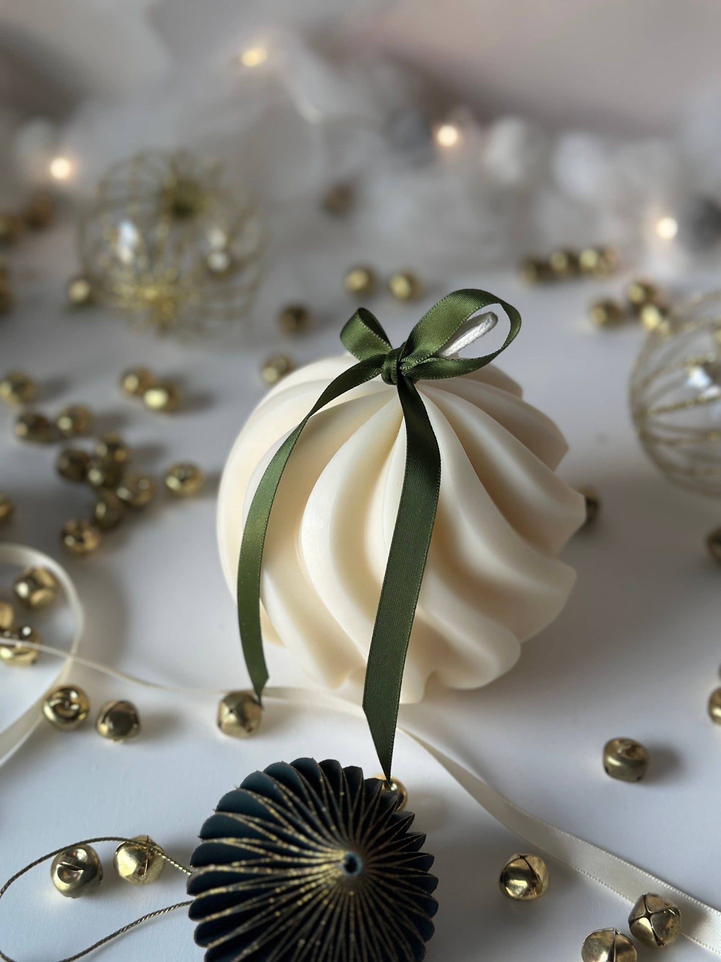 Christmas Ball Candle