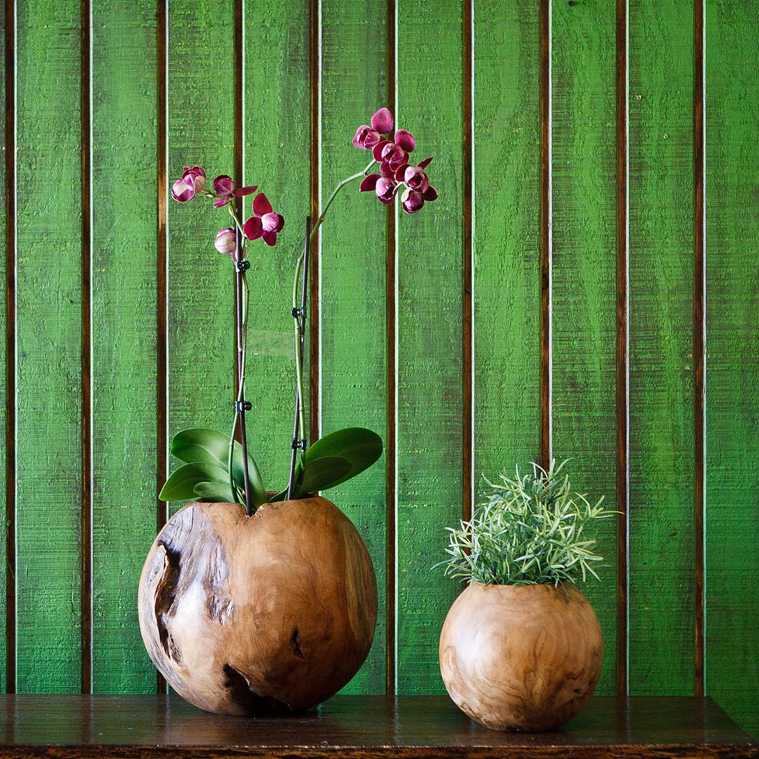 Teak Ball Pot