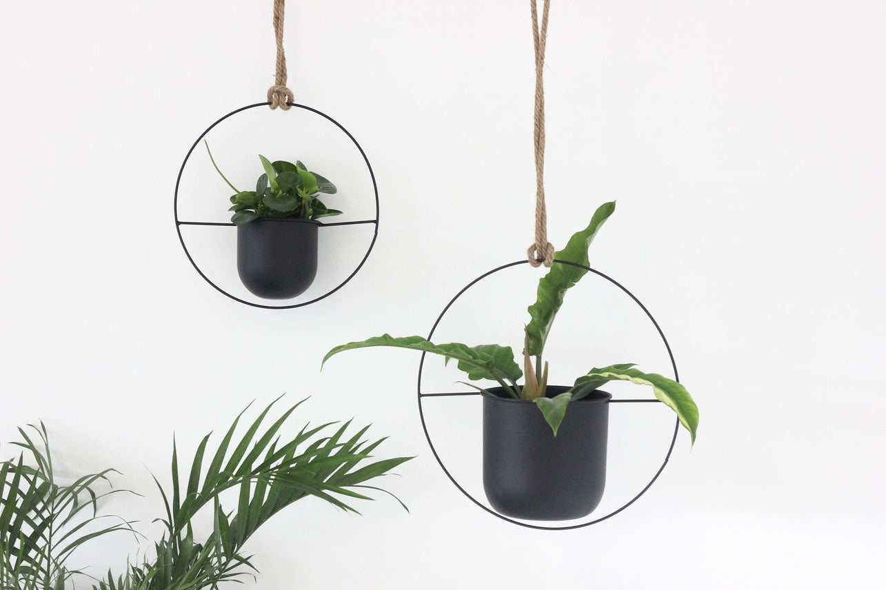 Metal Circular Hanging Pot