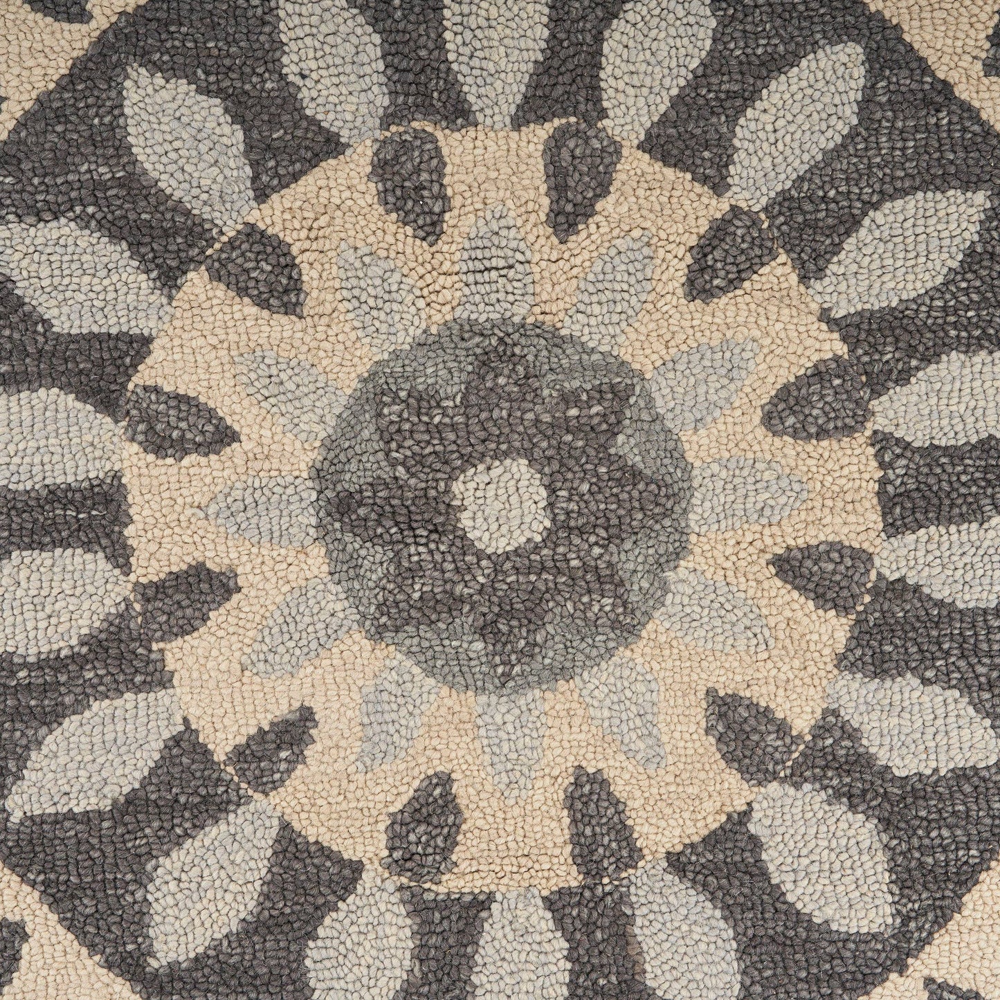 Daniela Hand-Tufted Wool 4' Round Rug