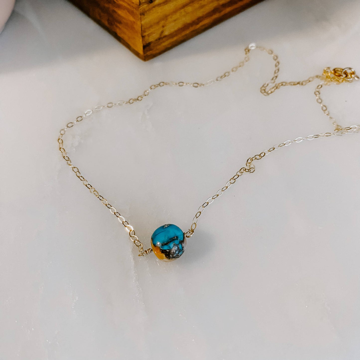 Spiny Oyster Turquoise 18" Necklace