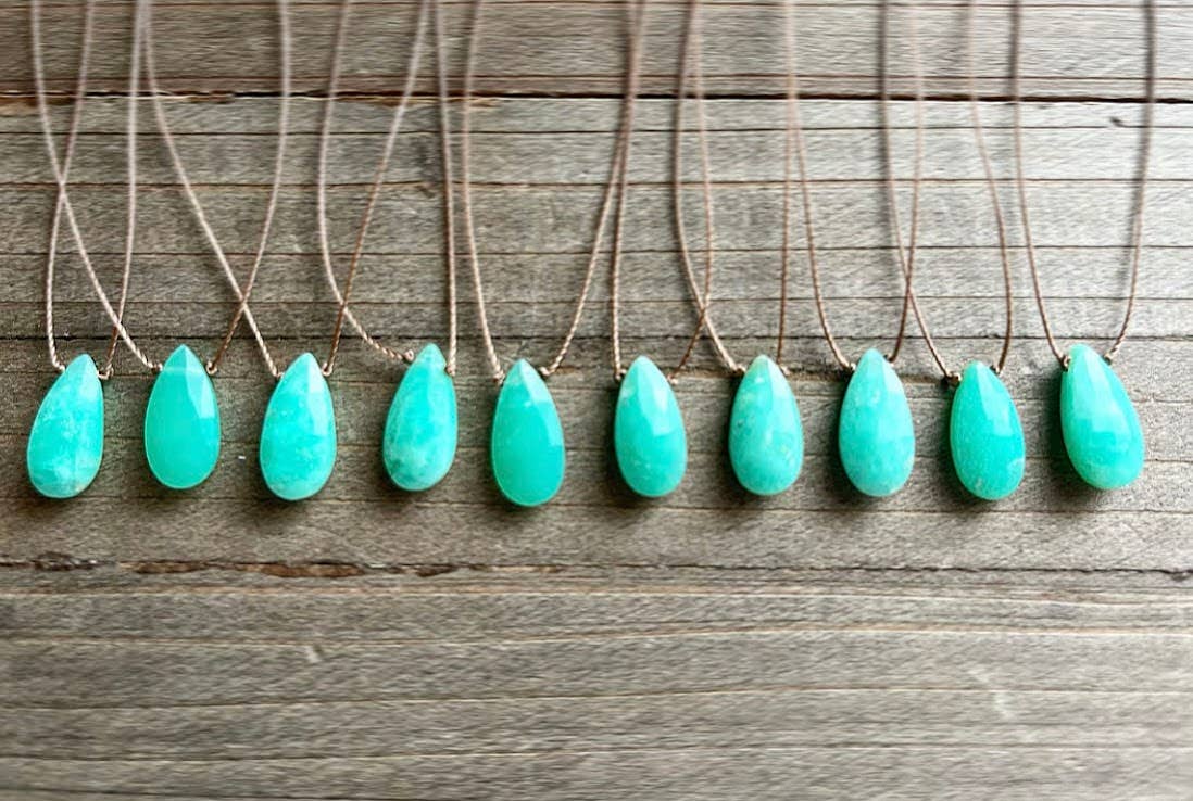 Chrysoprase Teardrop 16" Necklace