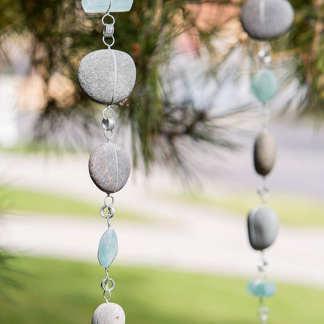 Garland Beach Pebbles/Wire