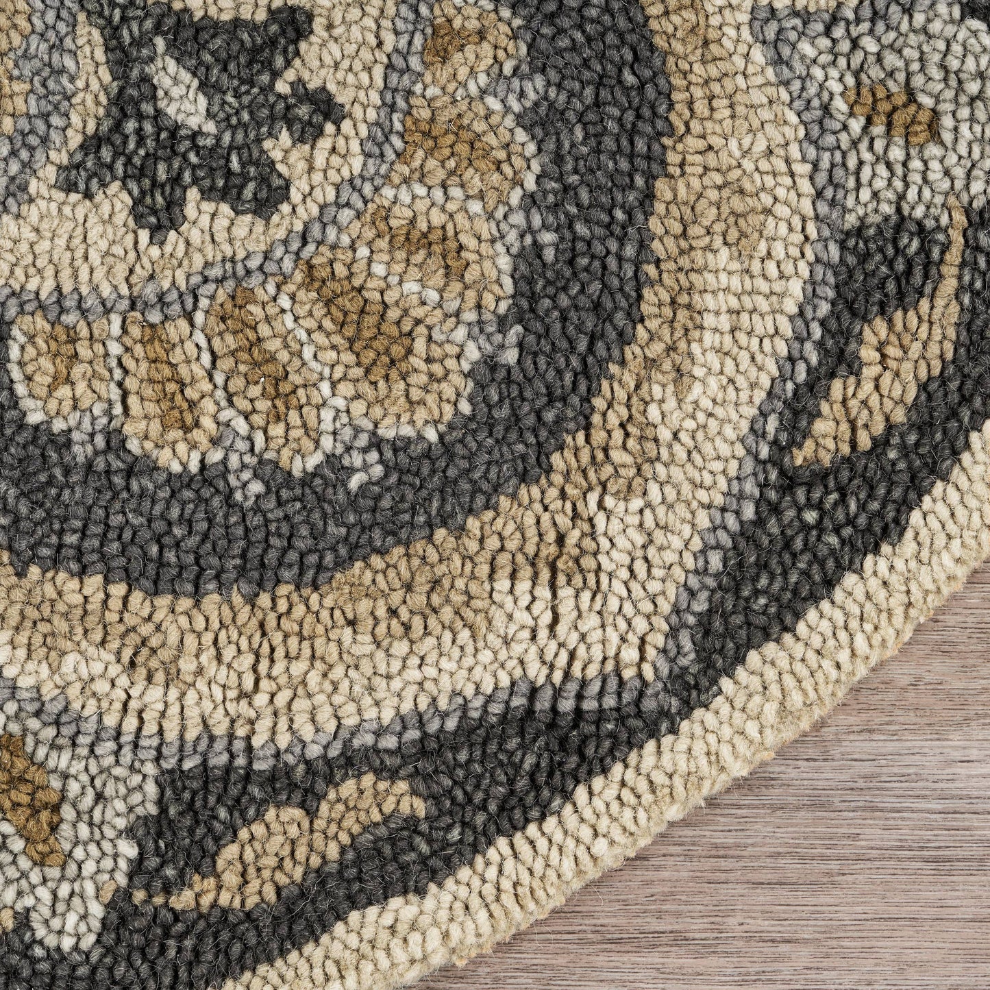 Daniela Hand-Tufted Wool 4' Round Rug