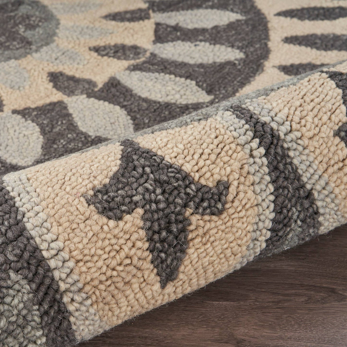 Daniela Hand-Tufted Wool 4' Round Rug