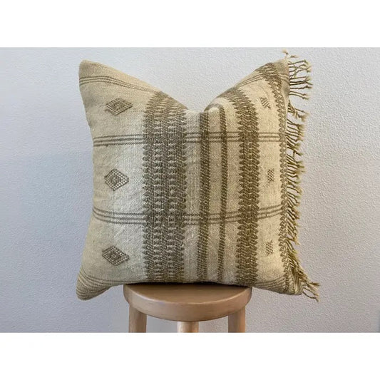 Gia Pillow 20x20